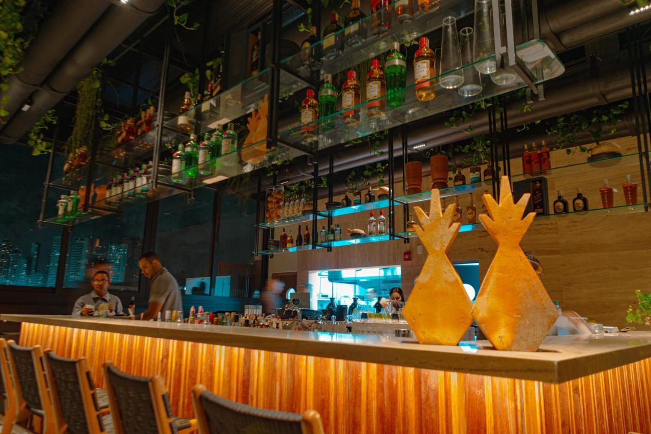 Ba'Ra Hotel João Pessoa 외부 사진 The bar at the 101 Skybar
